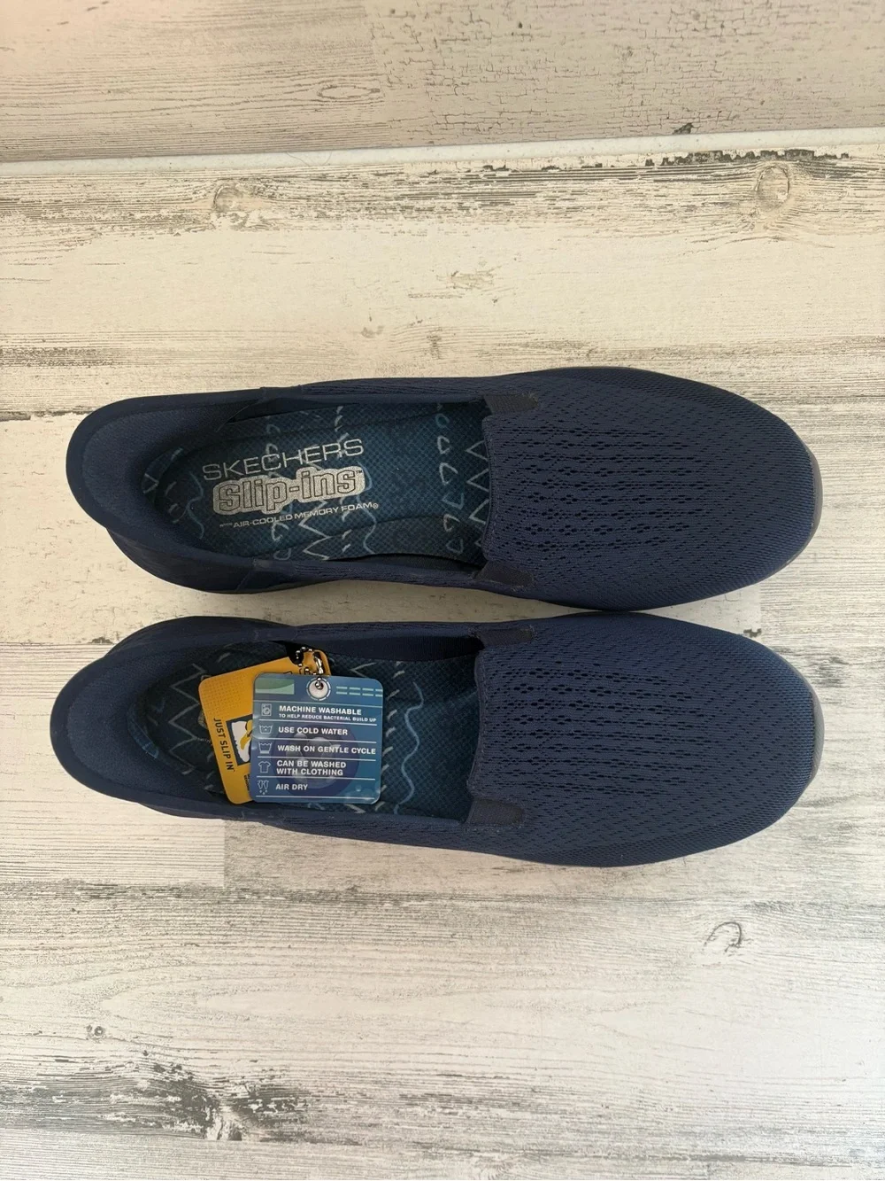 Skechers Women’s Size 9 Hands Free Slip-Ins Reggae Fest 2.0 Guiding Light NWT